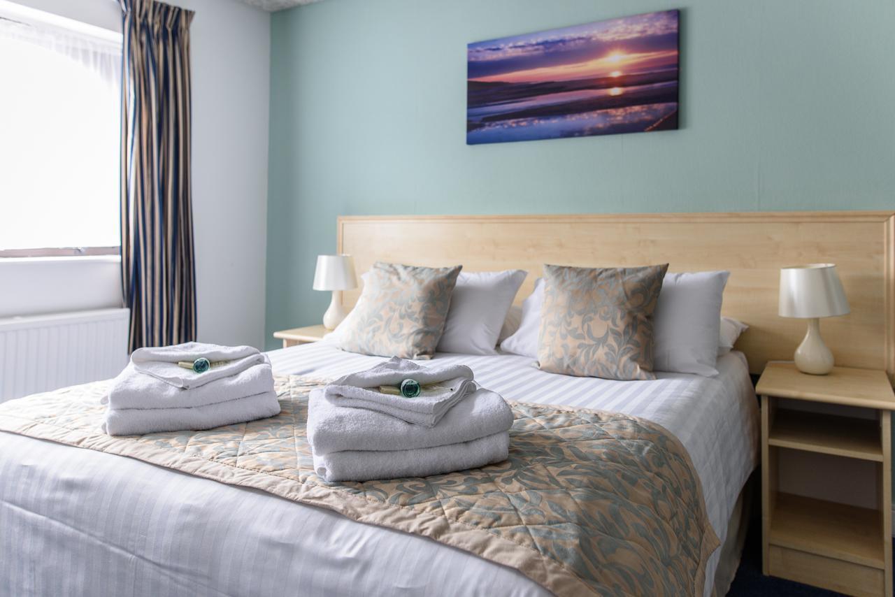 אשר Sandown Park Lodge מראה חיצוני תמונה